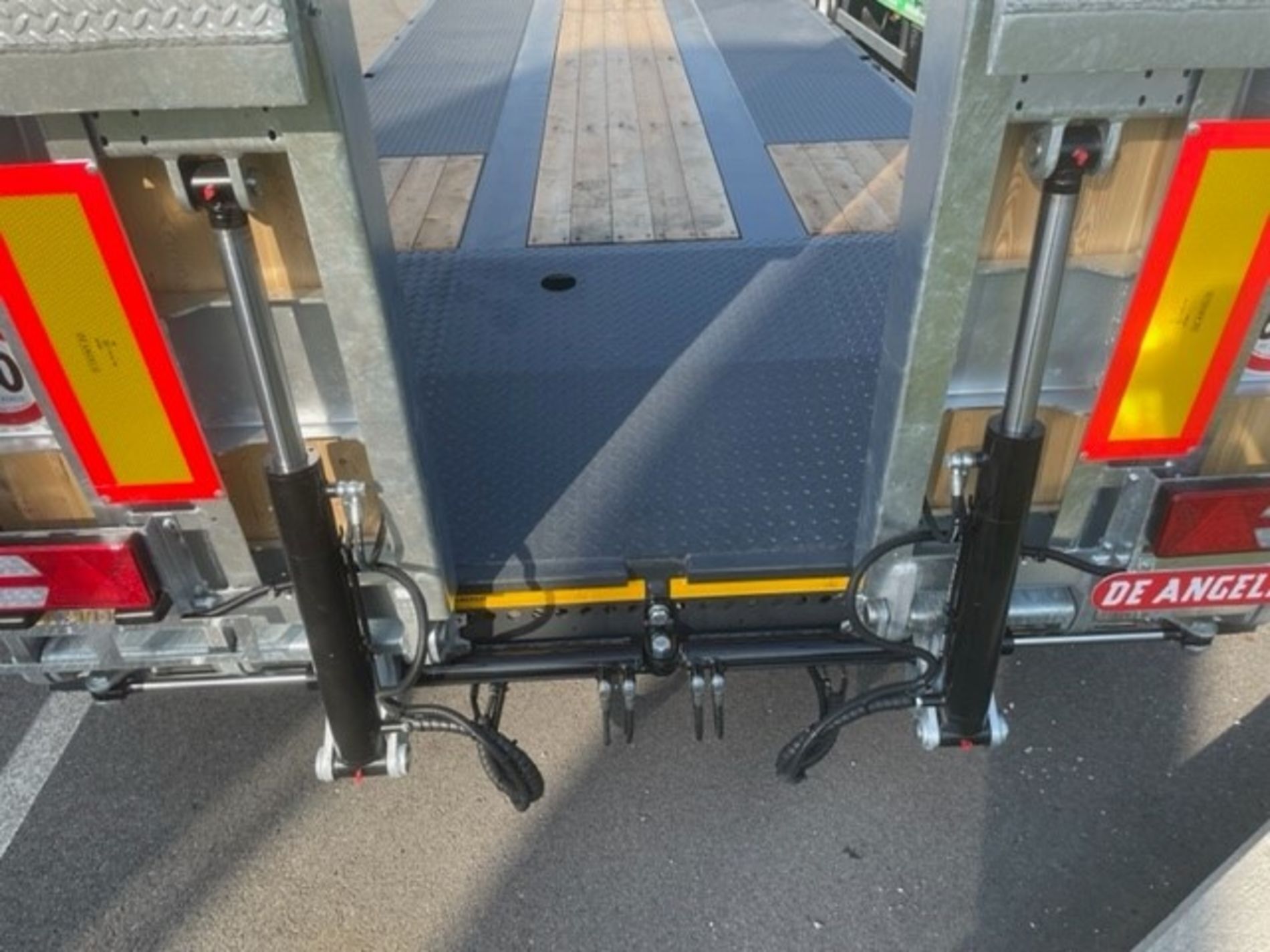 Altri marchi SEMIRIMORCHIO DE ANGELIS A TRE ASSI MOD. D4S003-3S425P_F - AUTO INDUSTRIALE BERGAMASCA