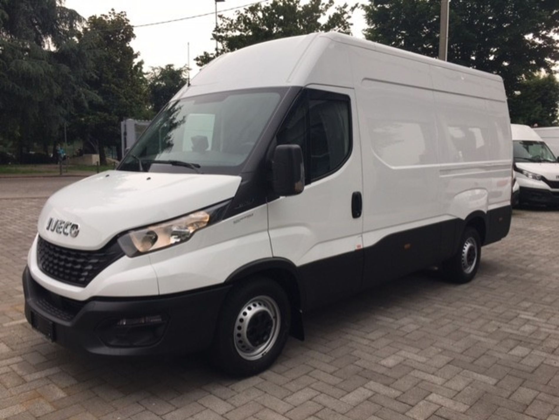 IVECO IVECO DAILY 35S16 3520L - AUTO INDUSTRIALE BERGAMASCA