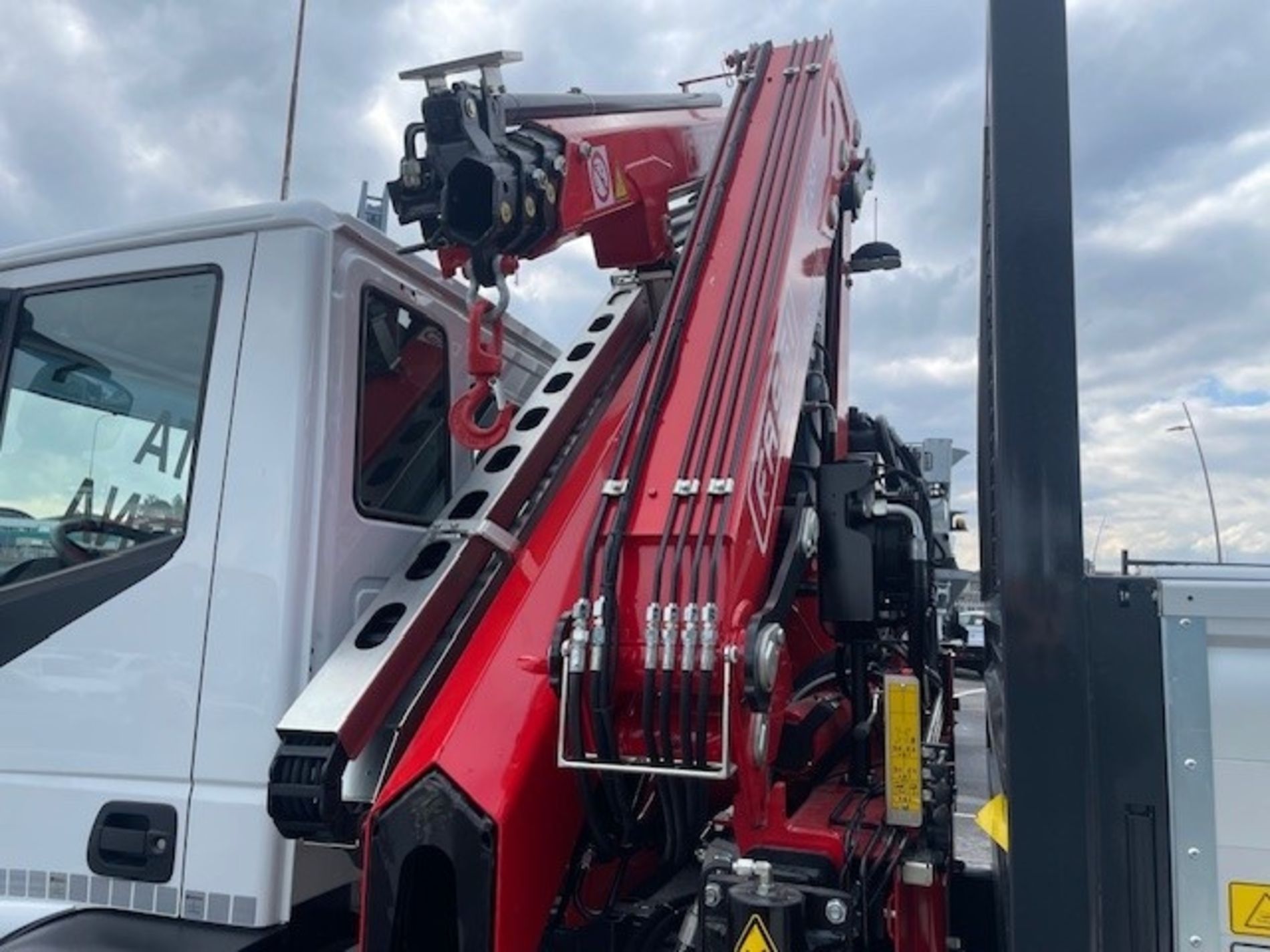 IVECO ML180E32K CAB. CC TB P.3690 9M E6E MY15 - AUTO INDUSTRIALE BERGAMASCA