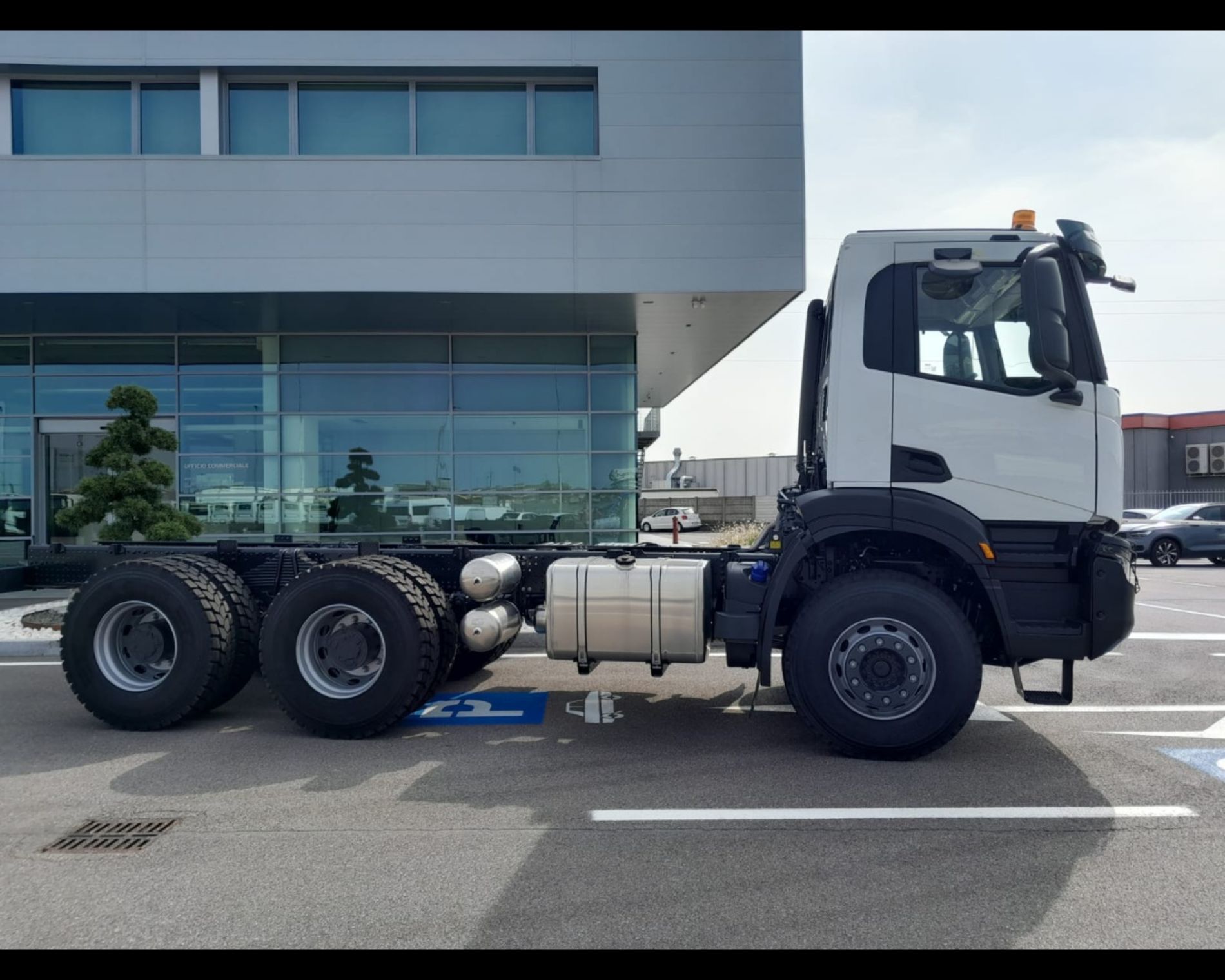 IVECO AD380T54 - AUTO INDUSTRIALE BERGAMASCA