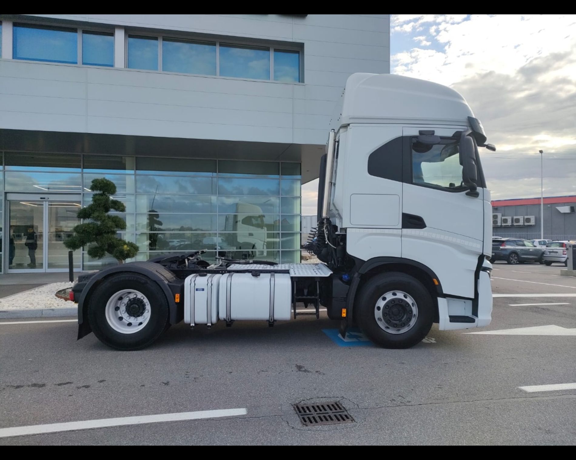 IVECO S-Way AS 440 CV 510 TRATTORE - AUTO INDUSTRIALE BERGAMASCA