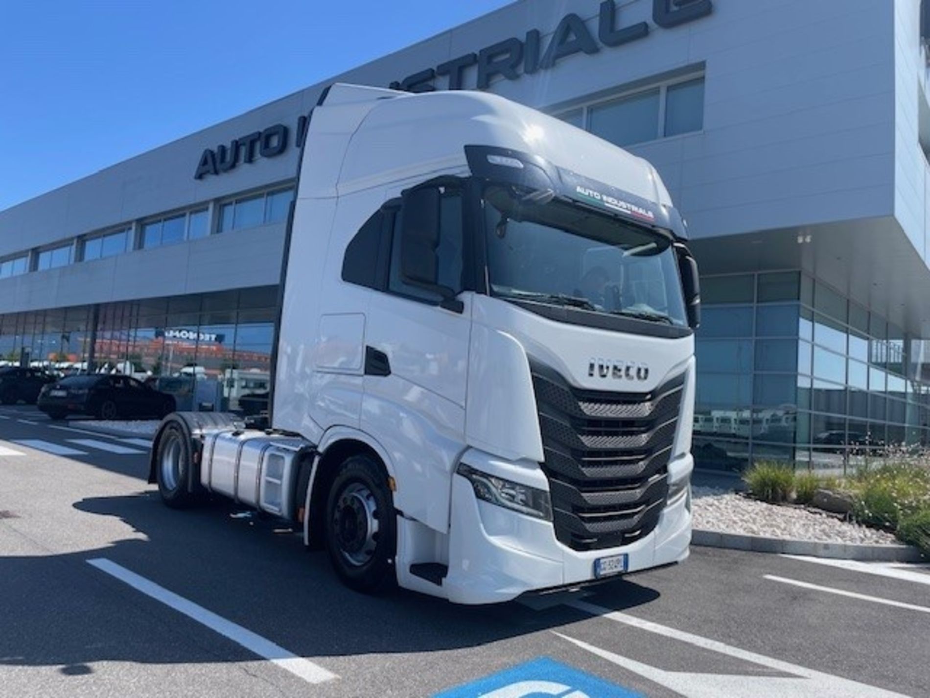 IVECO S-WAY TRATTORE 480CV AUTOMATICO INTARDER A.D.R - AUTO INDUSTRIALE BERGAMASCA