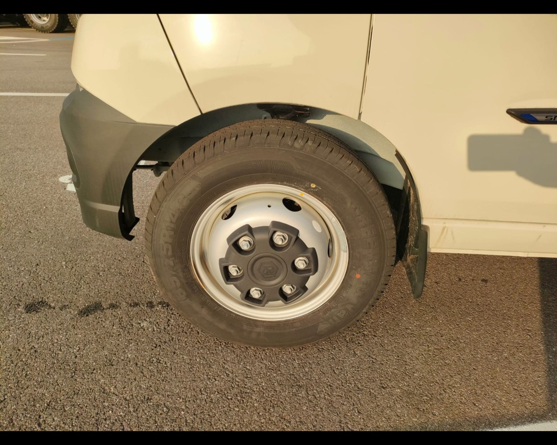 PIAGGIO NP6 TWB CHASS 300 SR LPG TOP WHITE - AUTO INDUSTRIALE BERGAMASCA