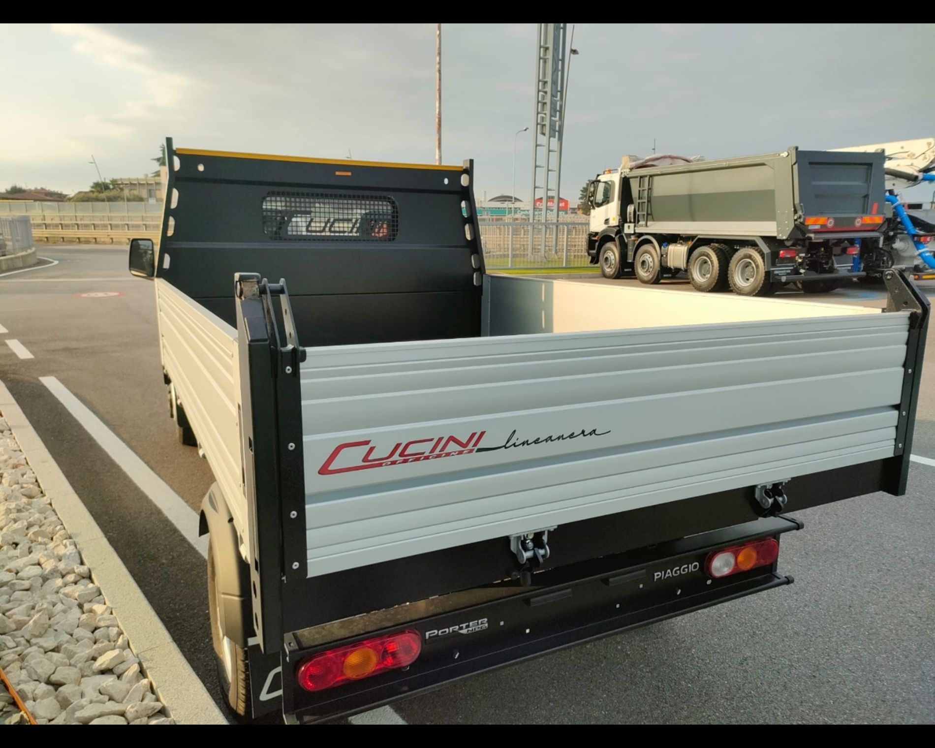 PIAGGIO NP6 TWB CHASS 300 SR LPG TOP WHITE - AUTO INDUSTRIALE BERGAMASCA