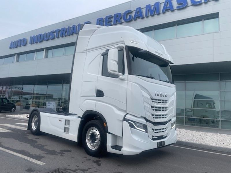 IVECO IVECO S-WAY  570cv AUTOMATICO INTARDER - AUTO INDUSTRIALE BERGAMASCA